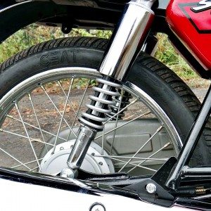 New Hero Splendor Pro Classic Review Rear Suspension