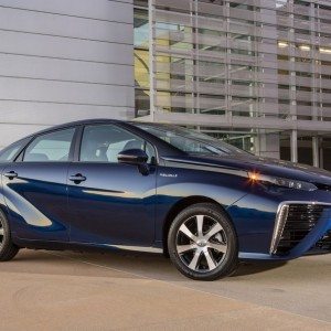 New Toyota Mirai fuel cell car