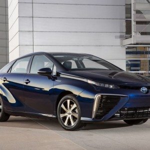 New Toyota Mirai fuel cell car