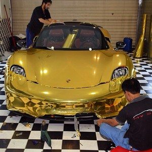 Porsche  Spyder Gold Wrapped In The Making