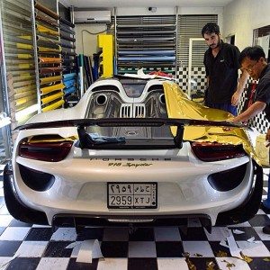 Porsche  Spyder Gold Wrapped In The Making