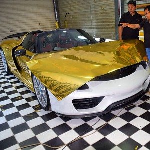 Porsche  Spyder Gold Wrapped In The Making