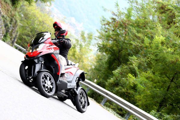 Quadro worlds first four wheel scooter