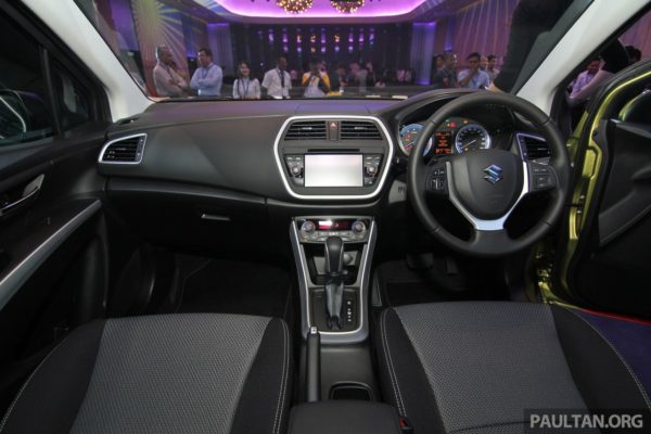 Suzuki S-Cross dashboard