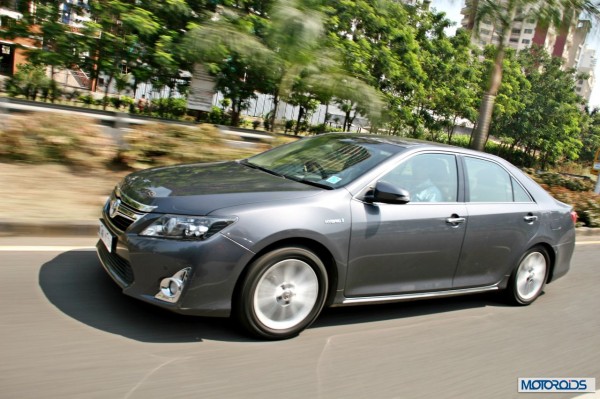 Toyota Camry Hybrid (12)