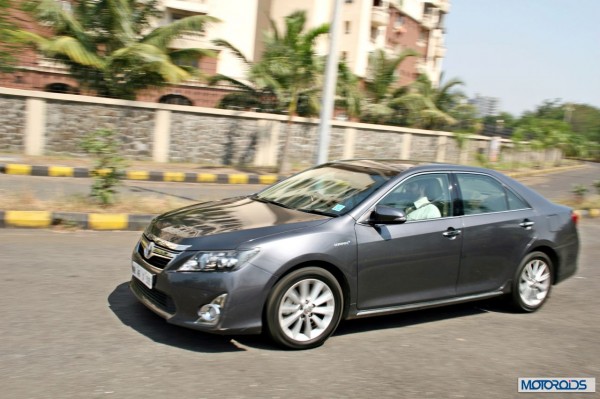 Toyota Camry Hybrid (4)