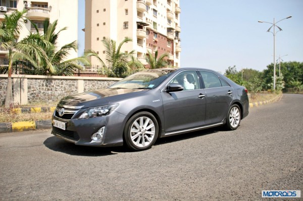 Toyota Camry Hybrid (6)