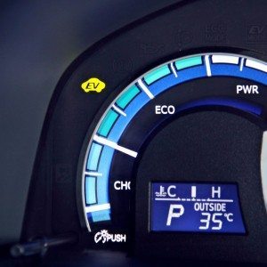 Toyota Camry Hybrid Instrumentation