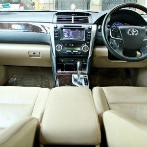Toyota Camry Hybrid dashboard