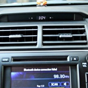 Toyota Camry Hybrid detail