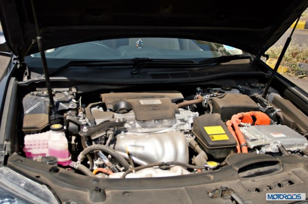 Toyota Camry Hybrid engine bay