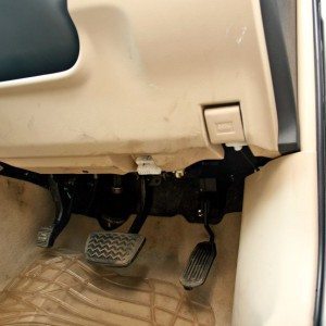 Toyota Camry Hybrid foot well