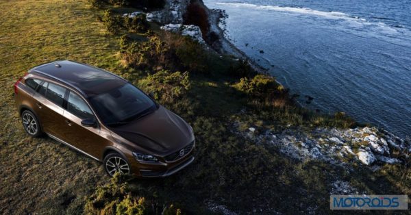 Volvo-Cars-reveals-new-V60-Cross-Country-Official image-1