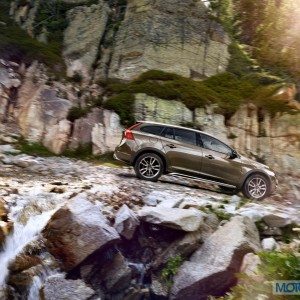 Volvo Cars reveals new V Cross Country Official image