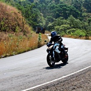 benelli tnt  cornering