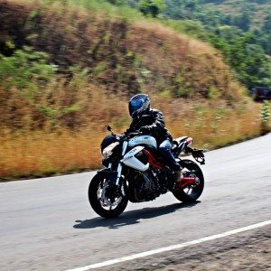 benelli tnt  cornering