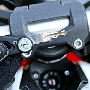 benelli tnt  switchgear