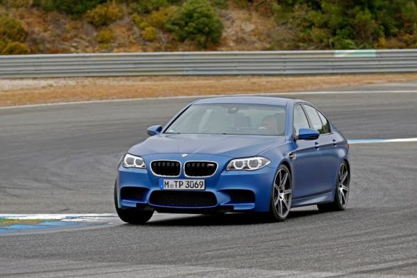 face-lifted BMW M5 (3)