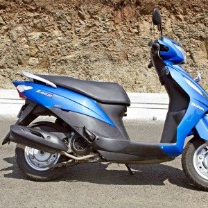 suzuki lets blue side