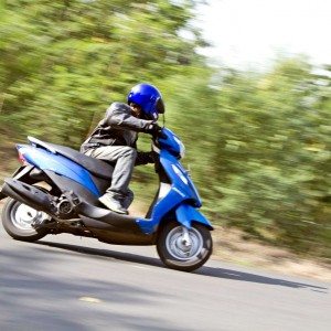 suzuki lets corner blue