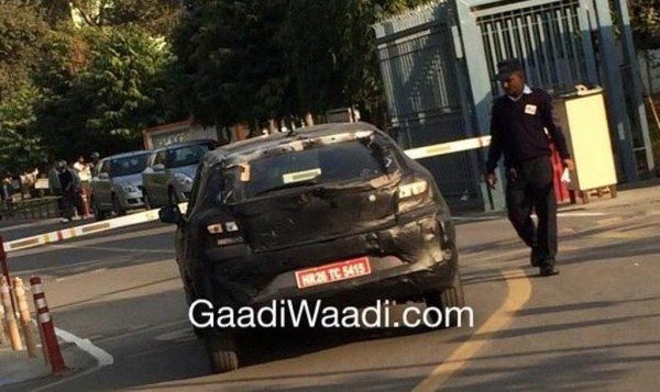 2015-Maruti-Suzuki-YRA-Spied-India-Side (3)