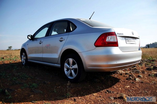 2015 Skoda Rapid TDI Manual (23)