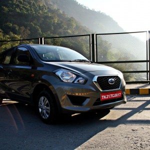 Datsun GO front three quarters left