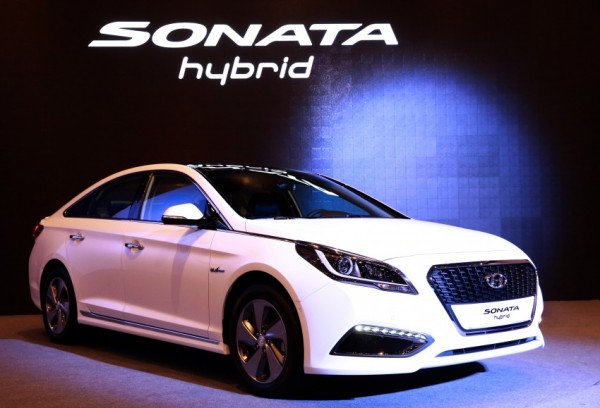 Hyundai Sonata Hybrid (4)