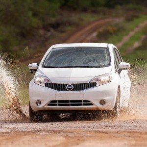 Nissan Self Cleaning Car