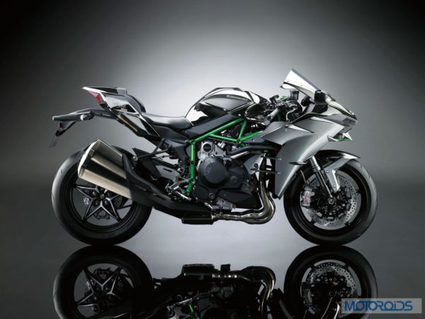 Upcoming Motorcycles 2015 - Kawasaki Ninja H2 (2)