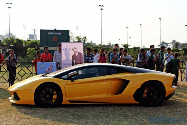 2015 Parx Super Car Show - Lamborghini Aventador LP700-4 (5)