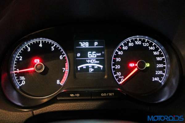 2015 Volkswagen Vento Konekt 1.2 TSI (82) instrumentation