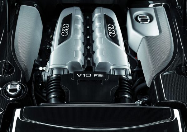 Audi R8 LMX engine