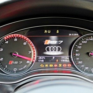 Audi RS instruments