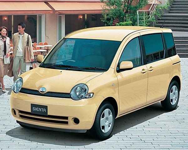 Current-Generation-Toyota-Sienta