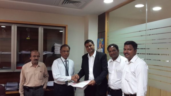 Daimler India signs MoU with Karur Vysya Bank