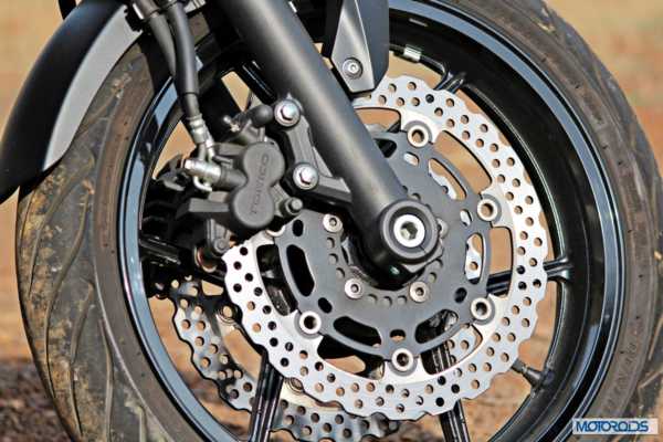 Kawasaki ER 6n front brake