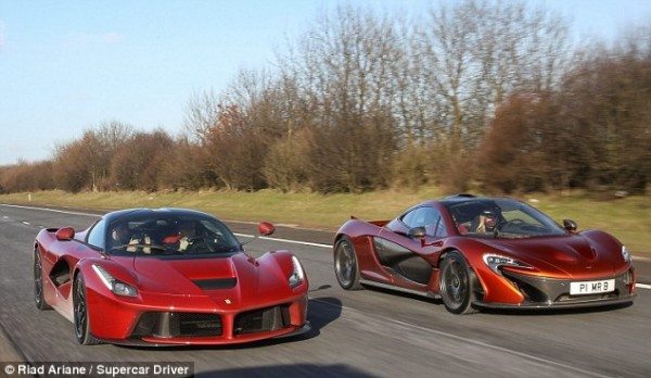 LaFerrari vs McLaren P1