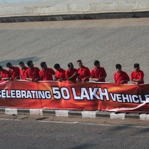 Mahindra Production Milestone Human Chain