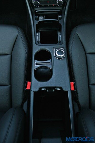 Mercedes-Benz CLA cup holders