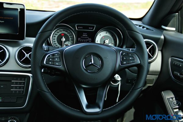 Mercedes-Benz CLA steering