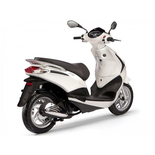 Piaggio-Fly-125-Imported-to-India-3