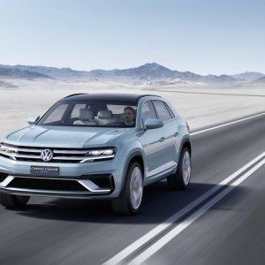 Volkswagen Cross Coupe GTE Concept