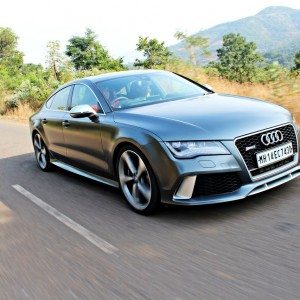 audi RS tracking shots front