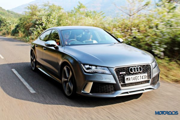 audi RS7 tracking shots front (5)