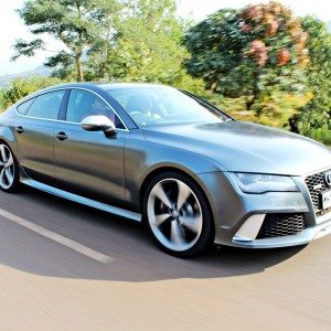 audi RS tracking shots front