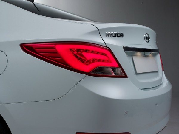 hyundai-solaris-2015 tail lamp