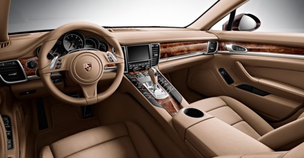 2014-Porsche-Panamera-Interior_1