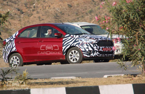 2015 Ford Figo Compact Sedan (4)