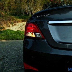 Hyundai Verna S tail light